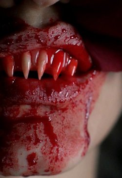 fangs-and-blood:   ♰ Follow for more dark