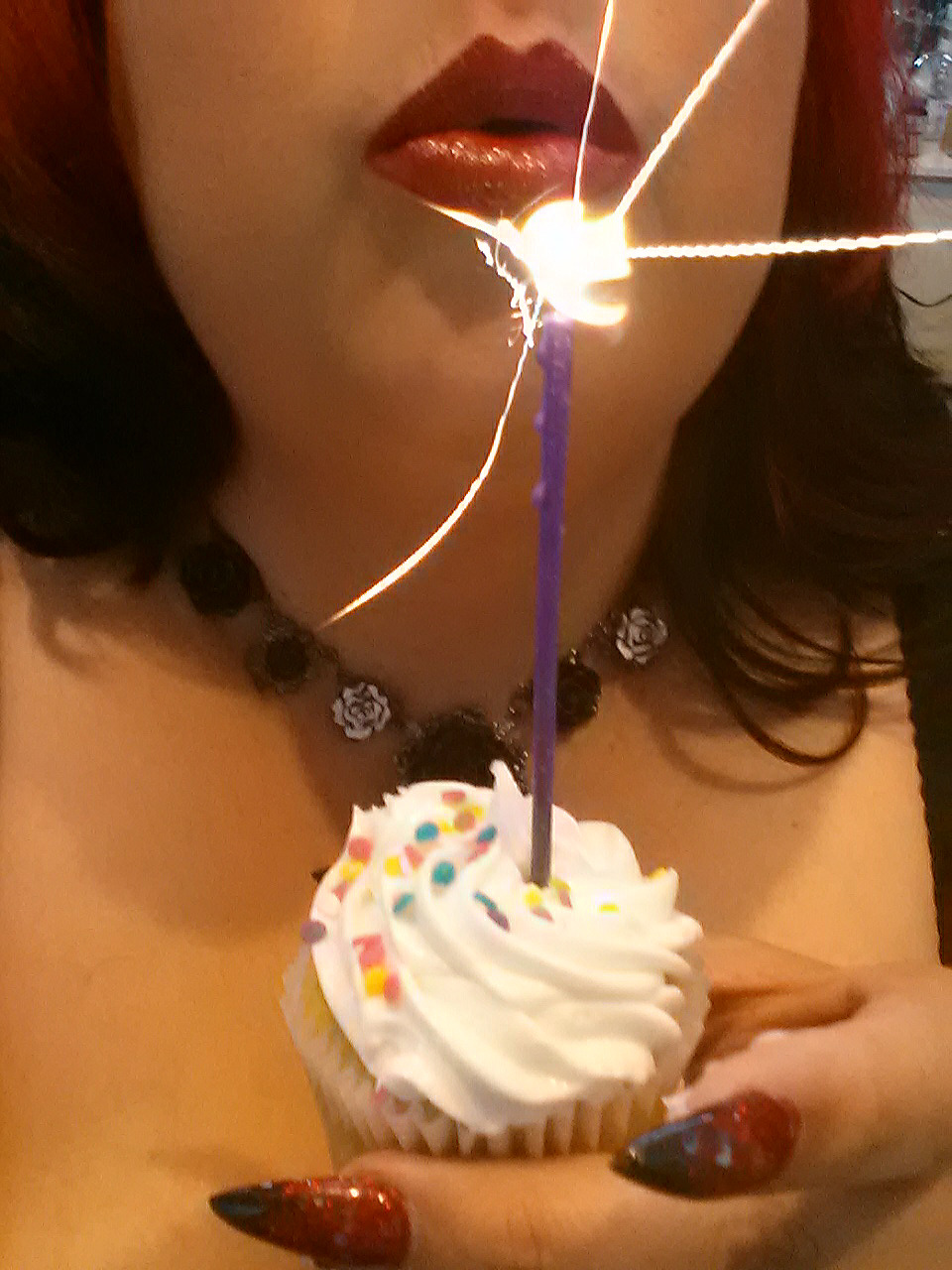 pixie-bitch75:  Had a great day of fun with heart shape balloons, cake &amp;