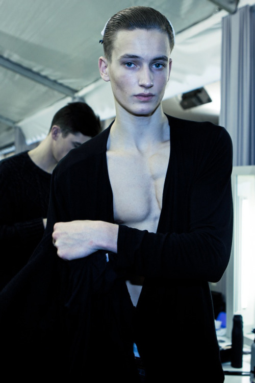 strangeforeignbeauty:Frederik Ruegger | Backstage at Louis Vuitton Menswear Fall/Winter 2014 | Photo