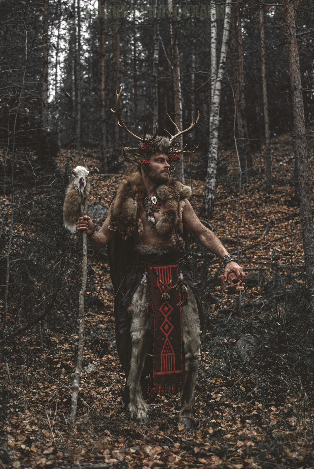 narikkaphoto: ScandifaunModel: Sampo MarjomaaStylist: @outilespyySecond one from