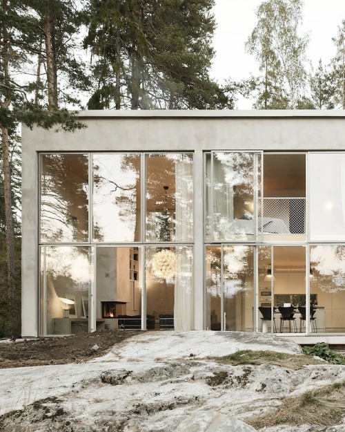 A personal favourite of mine is this house in Nacka, Stockholm. The ‘Six walls house’ by the archite