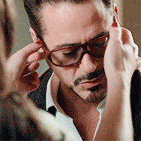 joshholloway: tony stark + smiling