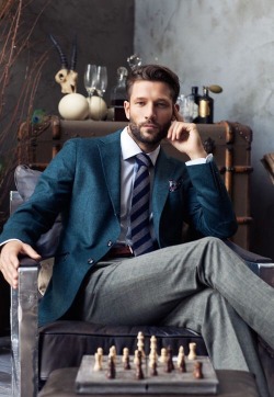 completewealth:  Your move.  File under: Blazers, Trousers, Ties, Stripes  Find More Dapper Looks At Complete Wealth Mag 