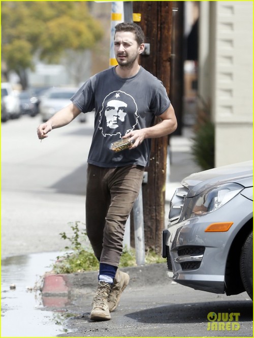 guys-with-bulges:  Shia LaBulge. To see the entire set of bulge photos click here.