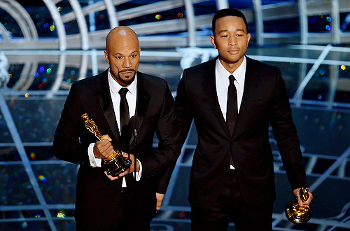 robertdeniro:  Common and John Stephens aka John Legend accept the Best Original Song Award for ‘Glory’ from ‘Selma’ during the 87th Annual Academy Awards