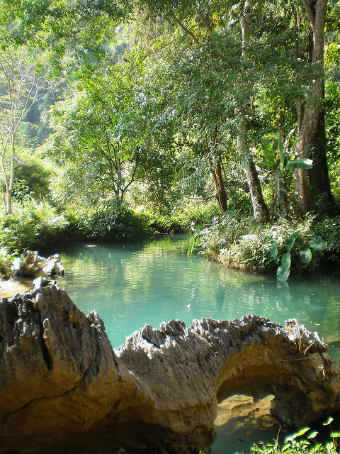 visitheworld: The Blue Lagoon in Vang Vieng / Laos (by cami_ez).