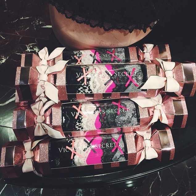 pinkrosesbrowncurls: bitchxx95:  lustrous-thing:  Classy and Sassy xo     rosy //
