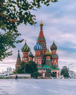 whitefireprincess:Moscow, Russia 