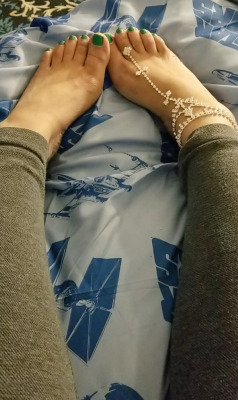 swagjack501:  @ChibiBunBunz: I got foot jewelry