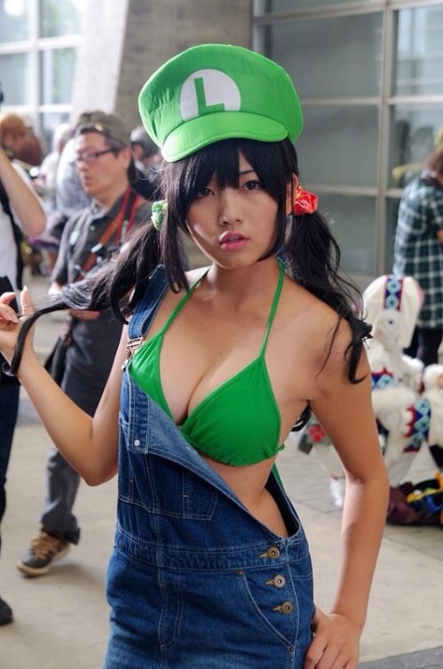 XXX Asian Babes