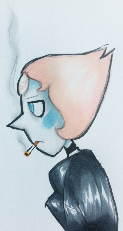 tellingfaerietales:  Bad Pearl ✌️ 