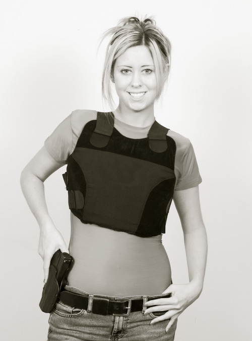 sexygungirls:  Female?  18+?  Sexy?  Have a pic of yourself with a gun? Submit It!