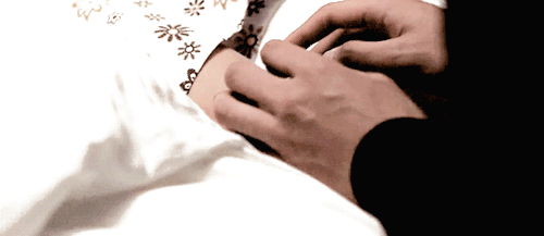 okashiratsuki:A touch isn’t just a touch. It’s a kiss from my soul, onto your skin.It’s the sensatio