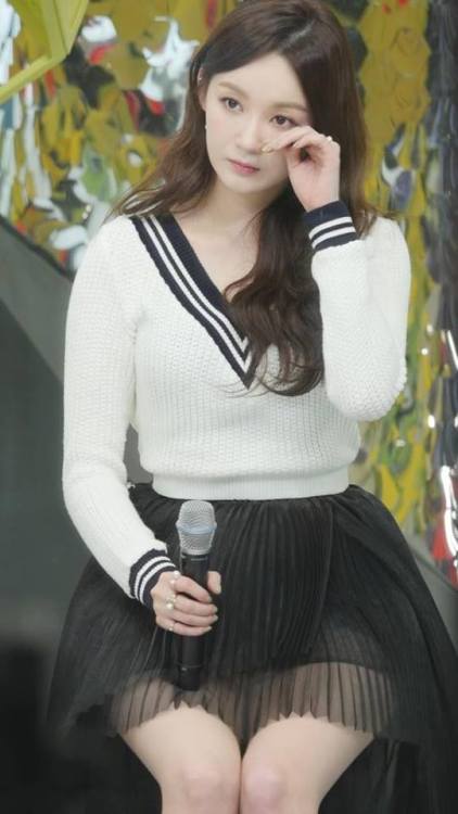 Kang Min Kyung (Davichi) - MNet Wide Open Studio Pics