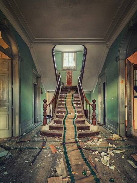 forgetallyouarein80s:    Matthias Haker  