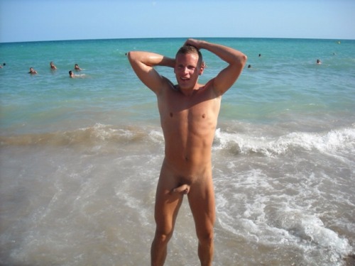 camodude:  http://camodude.tumblr.com/