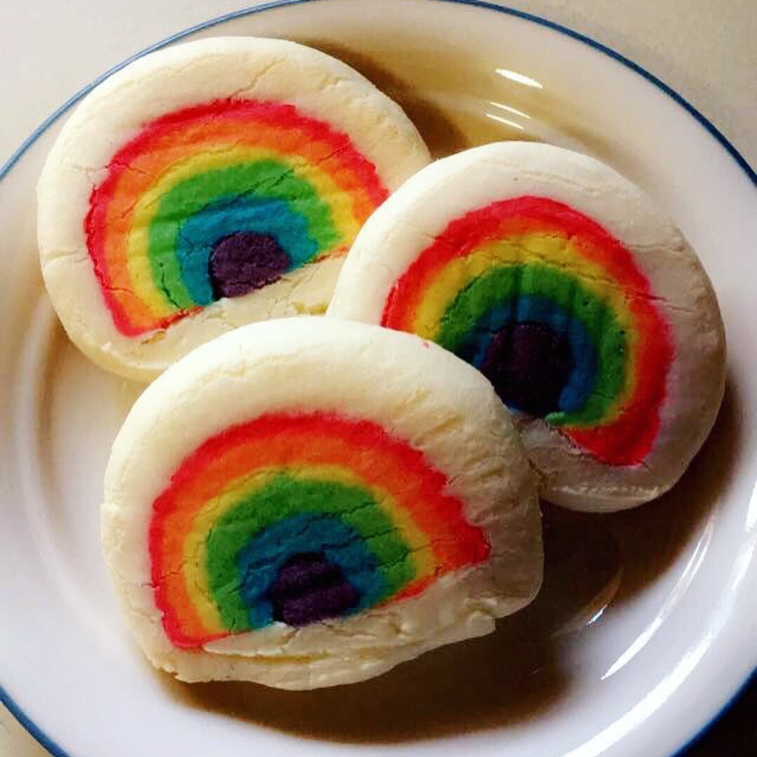 sapphiresea:even my cookies are gay 🌈