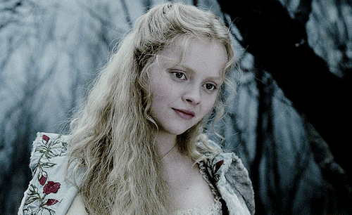 e-ripley:Villainy wears many masks, none so dangerous as the mask of virtue.SLEEPY HOLLOW (1999) dir