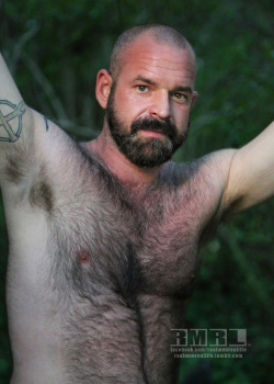 brut-with-beard:  Brüt-with-Beard Brut-with-beard.tumblr.com