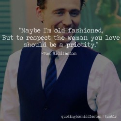 klasseinsomniac:  I love you Tom Hiddleston