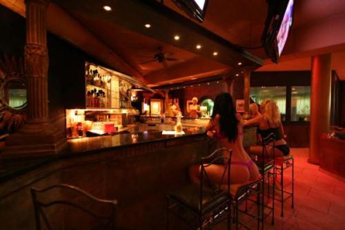 Typical layout of a nightclub in Hungary or in most of Europe for that matter. The women are amazing