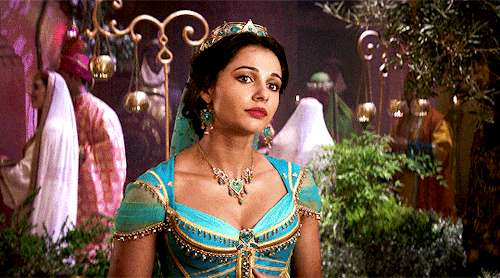 movie-gifs:Naomi Scott as Jasmine in Aladdin (2019)