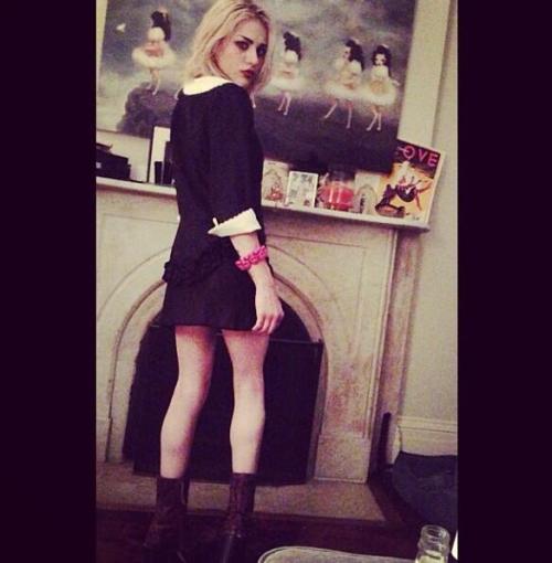 kcjeebies:Blonde Wednesday Addams