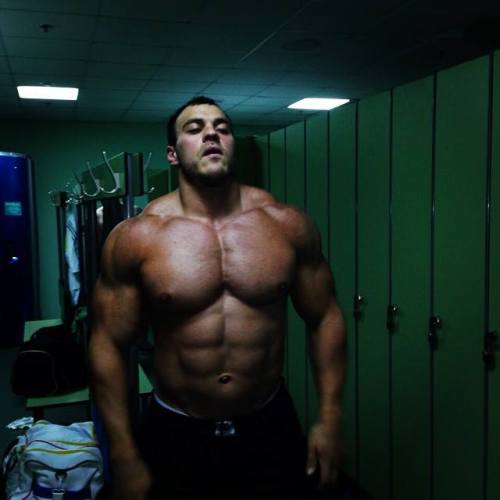 hyper-masculine:    ► HYPER-MASCULINE ♂ ◄ [page]♂ ♂♦ Hyper-Masculine ARCHIVE ♦ [all pics]    