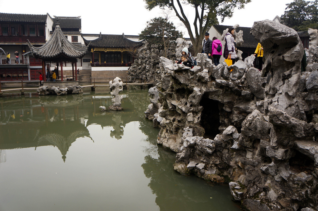 landscapevoice:  Lion Grove Garden 狮子林 | Suzhou, China Unlike its more famous