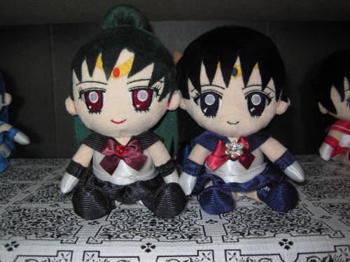 friendlysmarties:So I have finally acquired the plushie set. Here is the master picture post for the