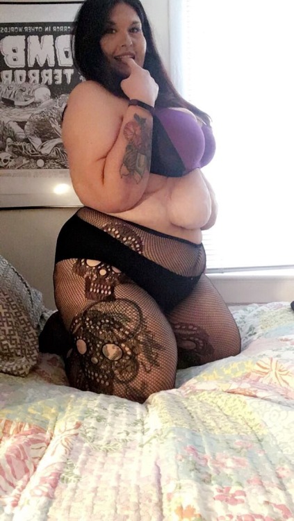 badassspacewitch: Just a little something from my premium snap today ✨✨