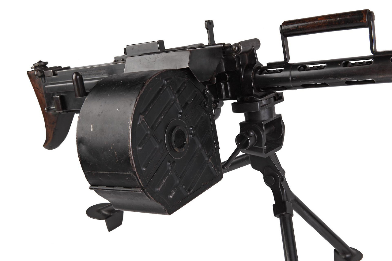 Forgotten Futures | Bergmann MG 15nA Light Machine Gun