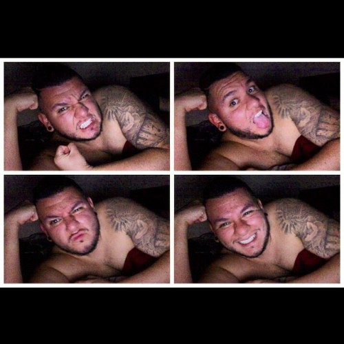 javrico:  When #insomnia strikes, let me take selfies!!