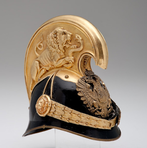 neoprusiano:@Neoprusiano Austrian Model 1905 Dragoon Officer’s Helmet