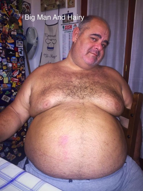 luvfatpapas: uominigrossipelosi:  welcome to world bears group : www.facebook.com/groups/185