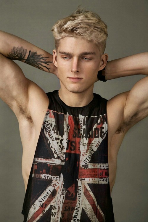 brosgivemeboners:  uugh 