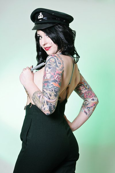 alt-dolls:  Alternative girl http://alt-dolls.tumblr.com/