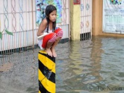 langleav:  pierce-the-sunset:  doctorpotterbaggins:  There has been a terrible lack of posts recognizing the Philippine Typhoon and that’s why I’m making this post. The Philippines just had the WORST typhoon in history called, Haiyan. Now if you have