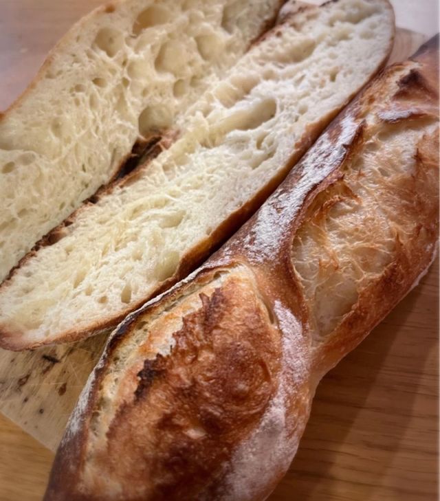 yuus_kitchen_otsu #bread#baking#food#cottagecore#baguettes#trypo -