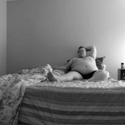 jizzynizzle:  #tummytuesday Took this with my new camera last week or so. #growlr #purebloodedbears #bearchub #bearbelly #thebearmag