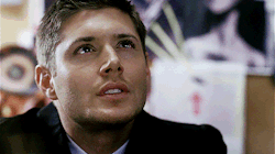 deandrivesmycar:  justjensenanddean:Dean Winchester | Supernatural 2x12 - “Nightshifter”Ohmigosh. His face is just pOrN. That’s all there is to it. 