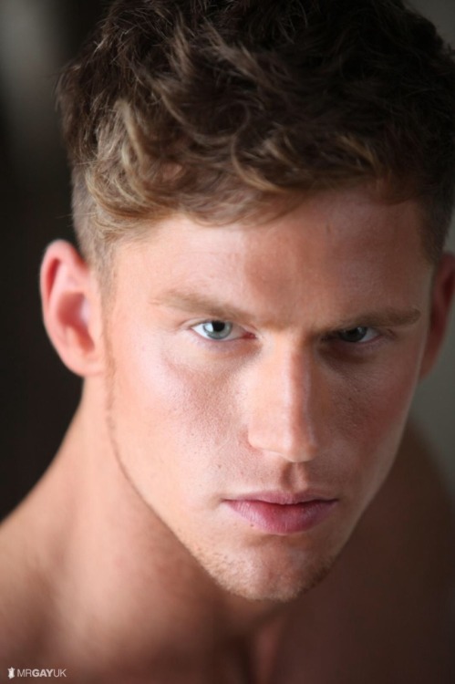 polegrease:  Sam Kneen, Mr Gay UK
