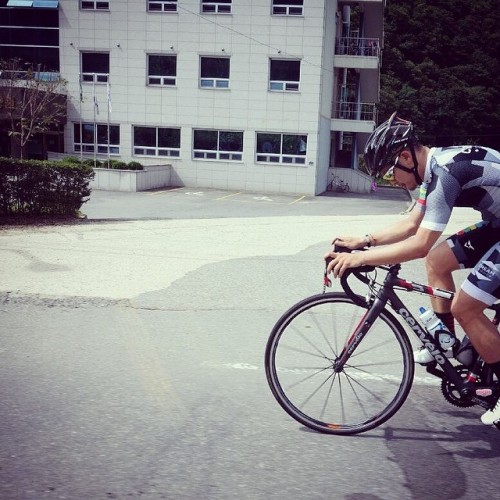 velo-vogue: via Instagram - “favorite position” #iridekorea #cycling #로드 #자전거 #CREAMseoul by jnsbseo
