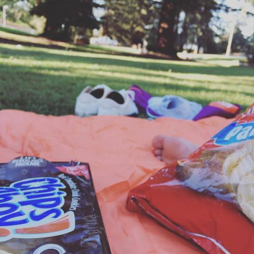 Picnic type of day…….#SundayFunDay (at Woodward Park Japanese Garden)