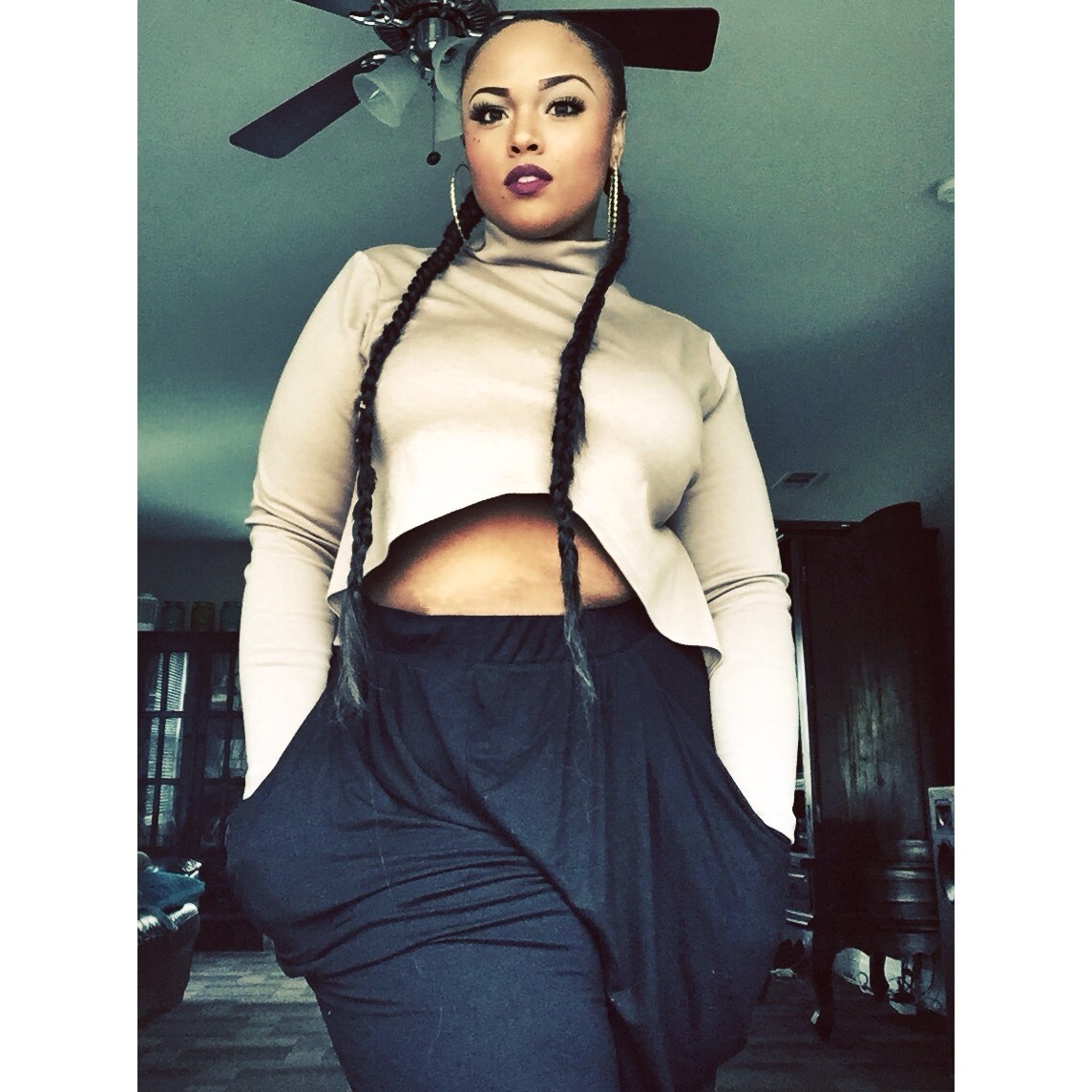 biggirliscute:krazekhaos:  damndandy:  Blackout: An anon called me obese and told