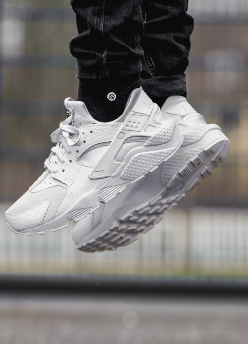 unstablefragments2 - Nike Air Huarache Premium (via...