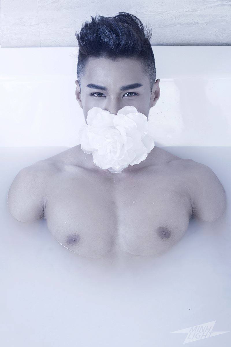 singa61:  Only Asianhttp://singa61.tumblr.com/ 