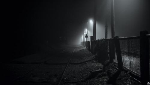 gothish:  foggy tracks