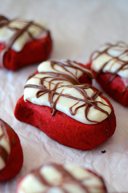 gryffindors-time-lady:  foodfuckery:  Red Velvet Nutella “Cinnamon” Roll Hearts  Recipe  I need new pants 