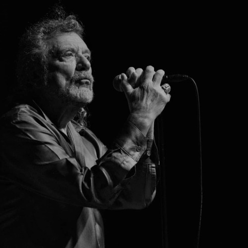 Robert Plant at the historic Orpheum Theatre in Los Angeles.@orpheumtheatrela @robertplantofficial #